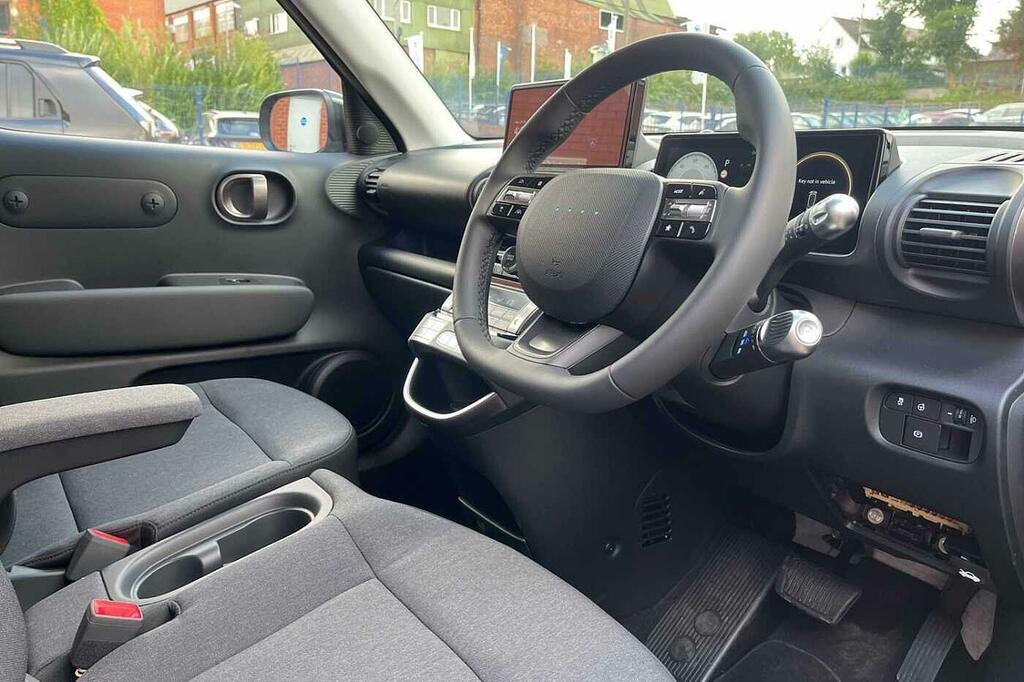 Hyundai Inster 02 49Kwh VO26WJK Black #5