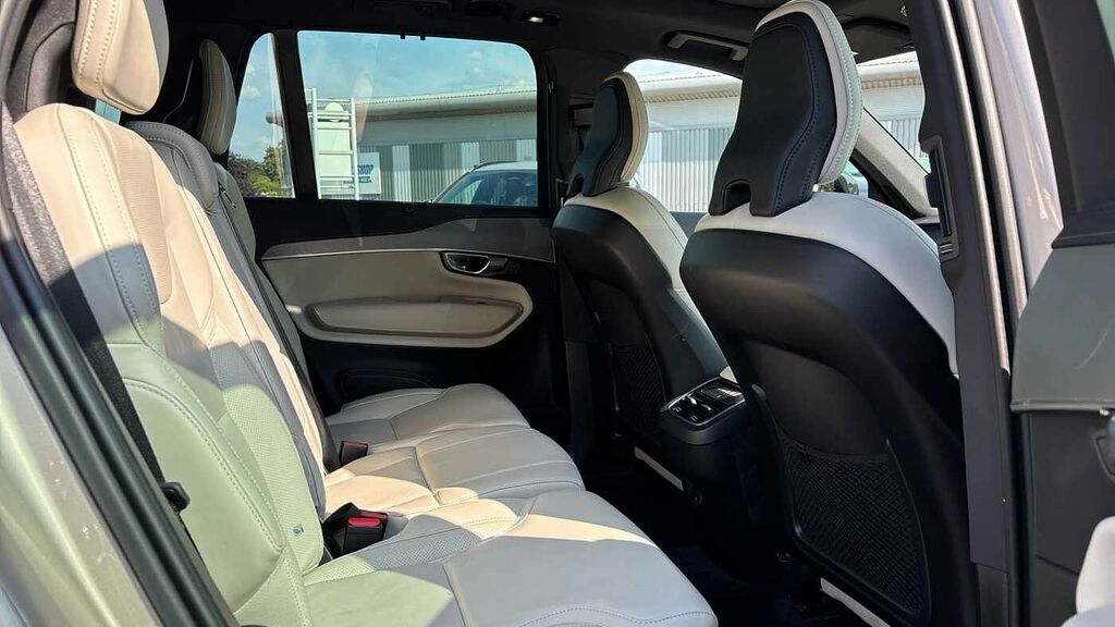 Volvo XC90 2.0 B5p 250 Plus Dark Awd Geartronic Gold #6