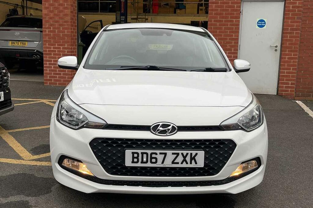 Hyundai I20 1.2 Se White #5