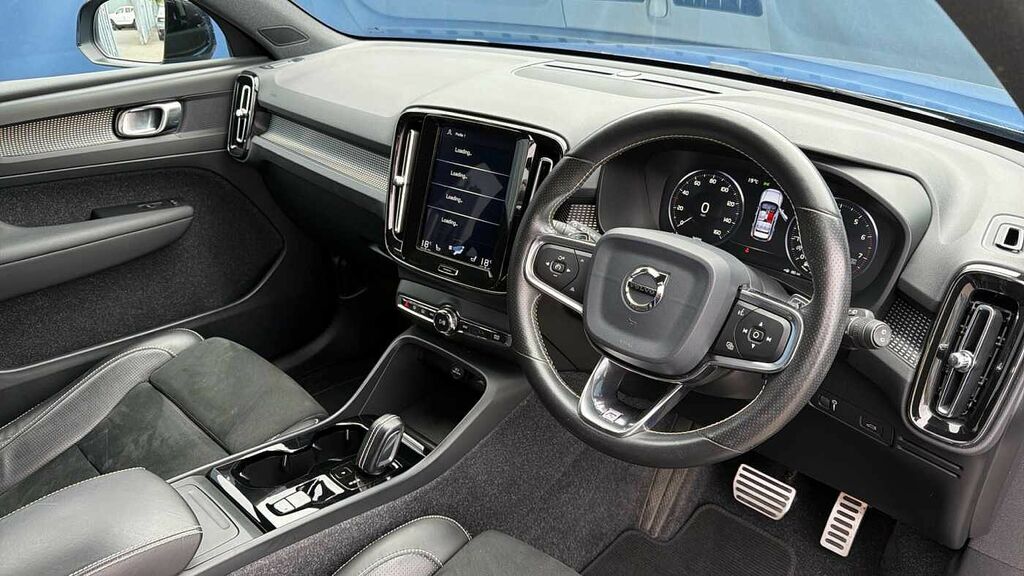 Volvo XC40 T3 161Bhp R-design - Heated Front Sea BT69ZGE Blue #4