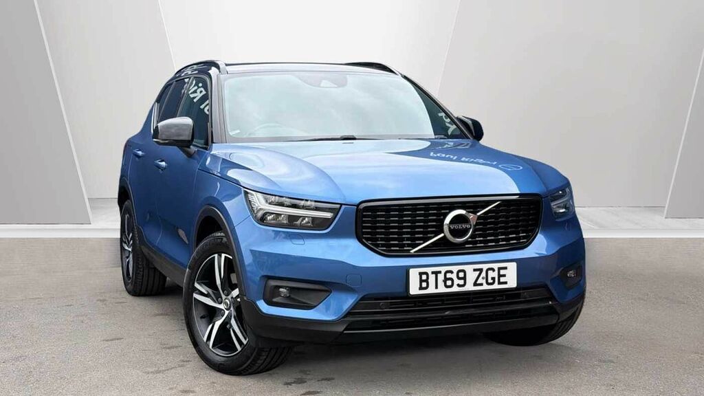 Volvo XC40 T3 161Bhp R-design - Heated Front Sea Blue