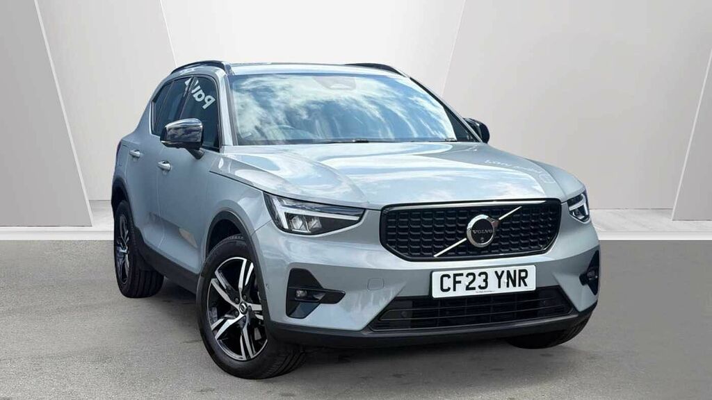 Volvo XC40 B3 161Bhp Plus Dark Mild Hybrid - 360 Parking C Grey