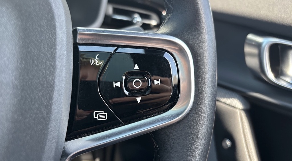 Polestar 2 Hatchback Black #11