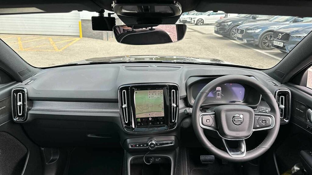Volvo EX40 Black Edition Ultra, Single Motor Extended Range, Black #5