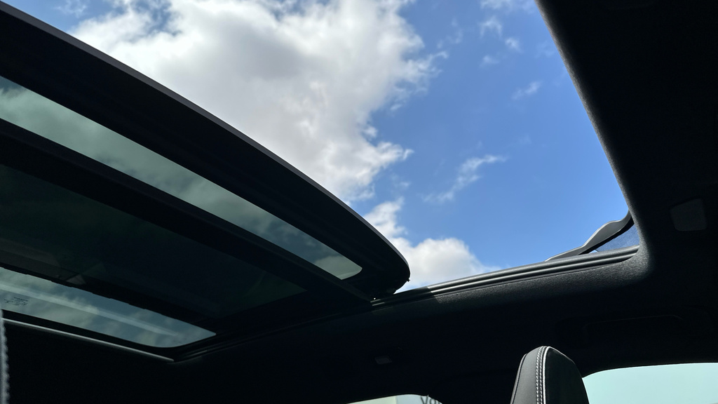 Volvo EX40 Black Edition Plus, Single Motor Extended Range, E Blue #39