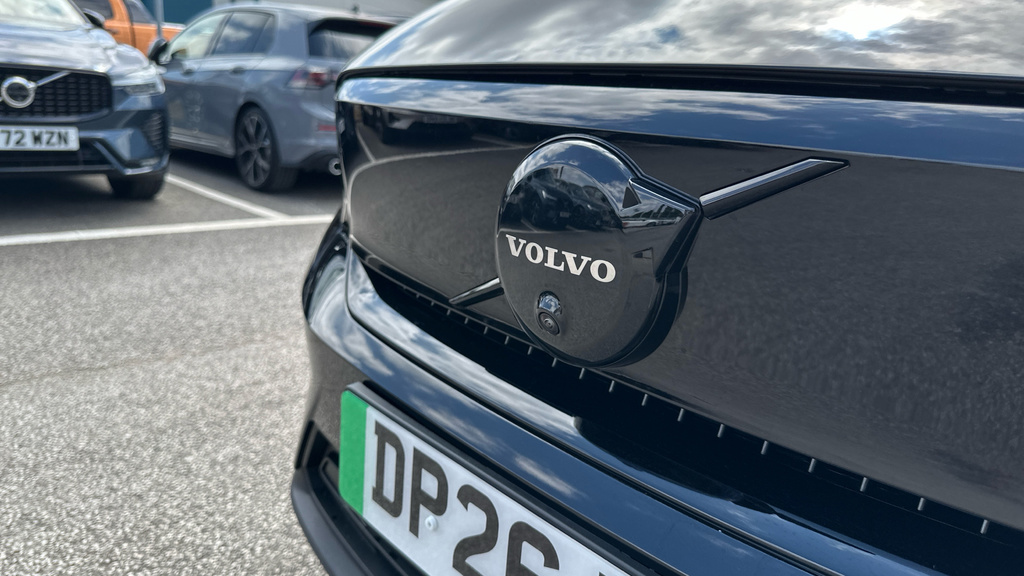 Volvo EX40 Black Edition Plus, Single Motor Extended Range, E Blue #38