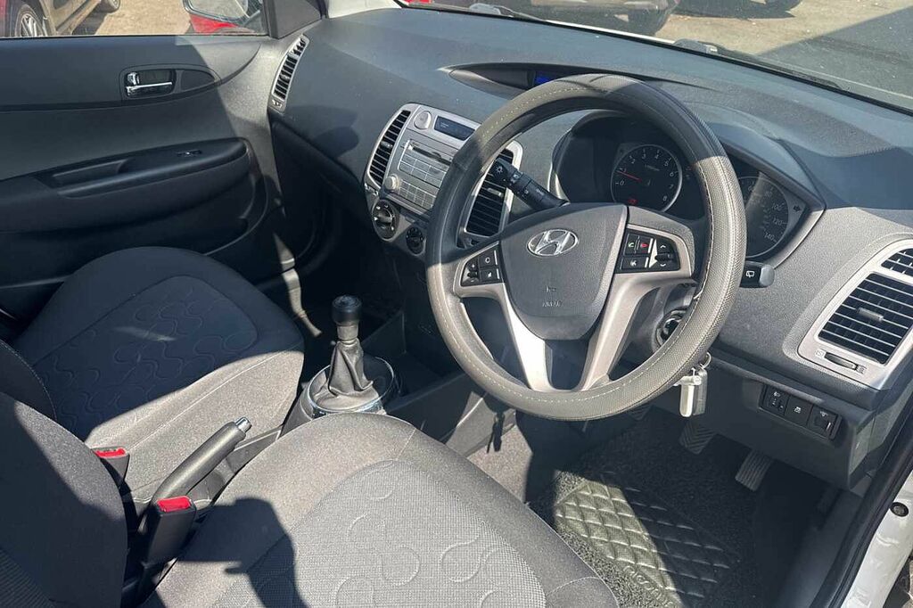 Hyundai I20 1.2 Active Hatchback White #6