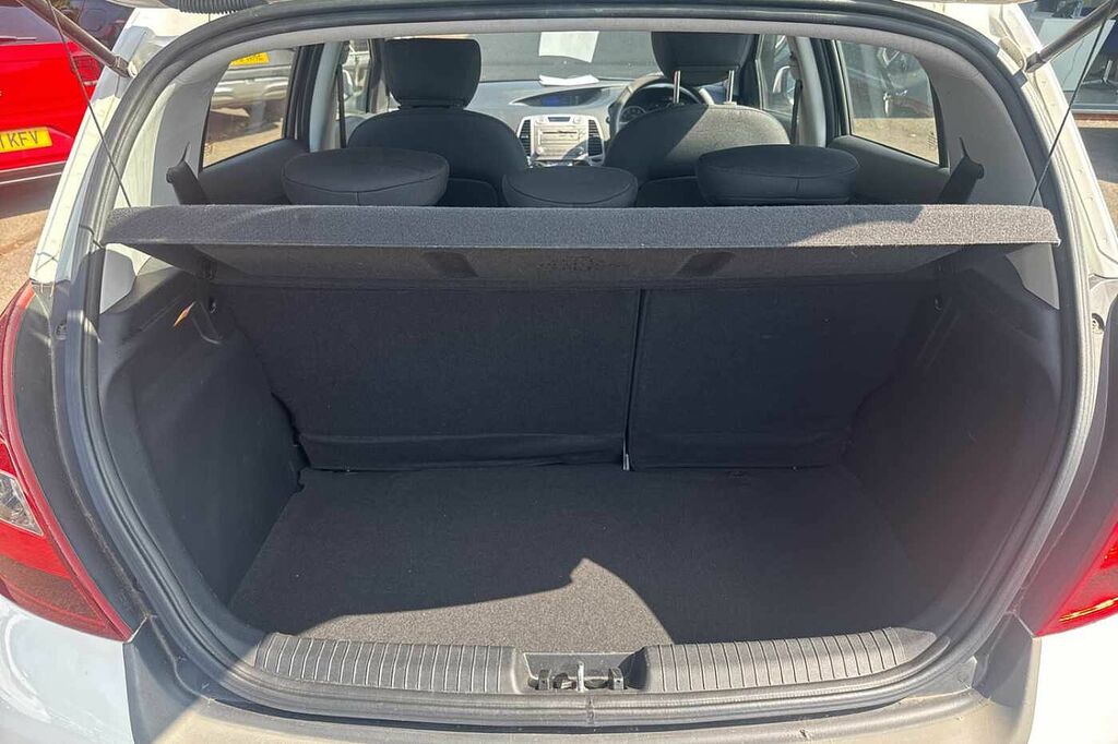 Hyundai I20 1.2 Active Hatchback White #32