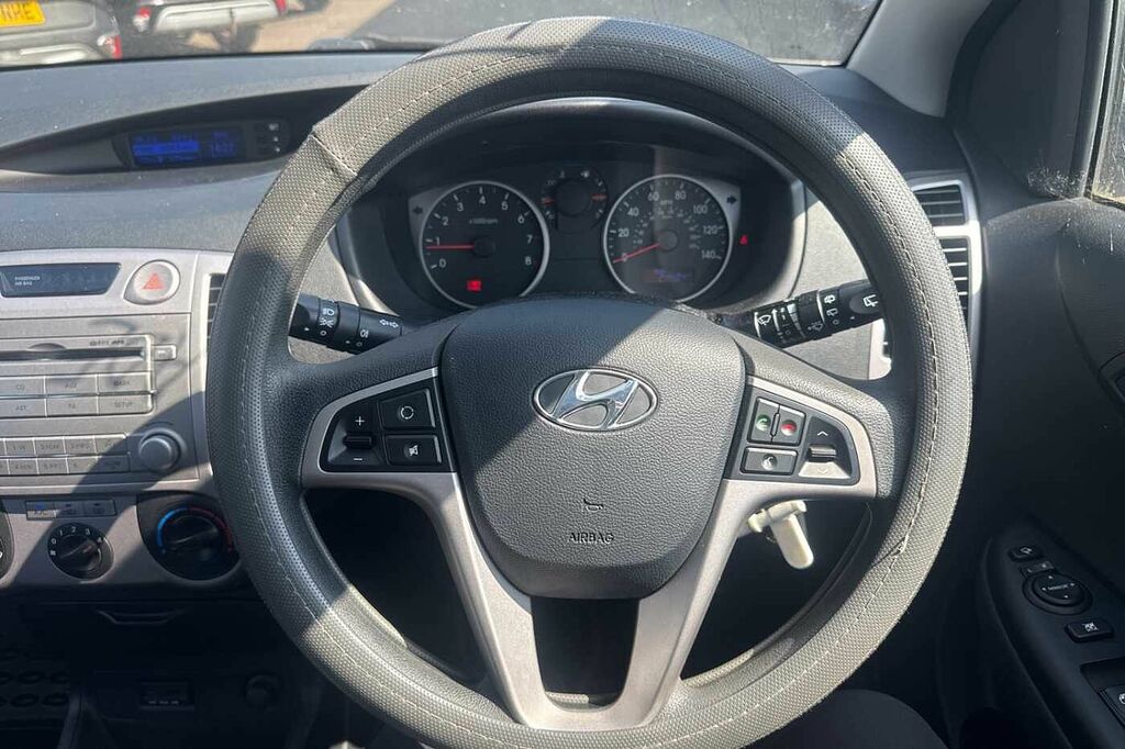Hyundai I20 1.2 Active Hatchback White #16