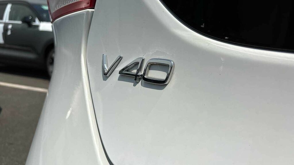 Volvo V40 D2 Inscription Silver #24