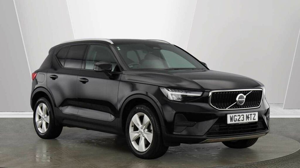 Volvo XC40 Core, B3 Mild Hybrid, Black