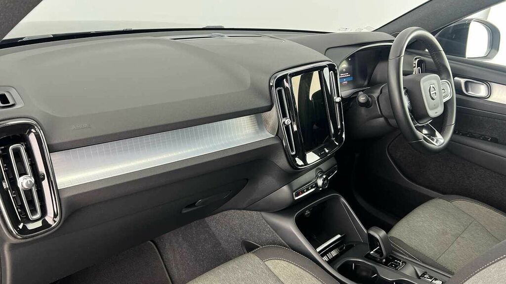 Volvo XC40 Core, B3 Mild Hybrid, Black #6