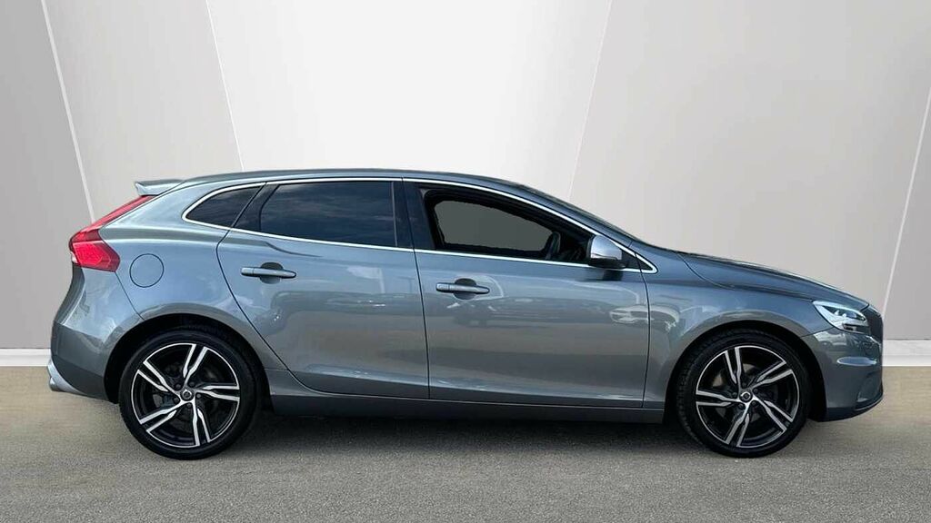 Volvo V40 T3 152 R Design Edition Grey #3
