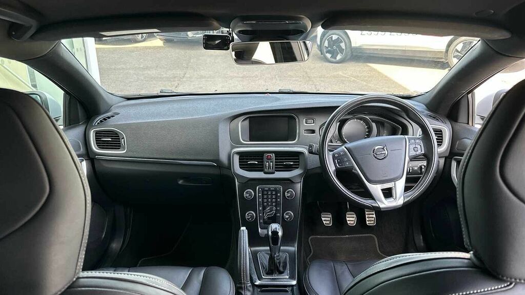 Volvo V40 T3 152 R Design Edition Grey #5