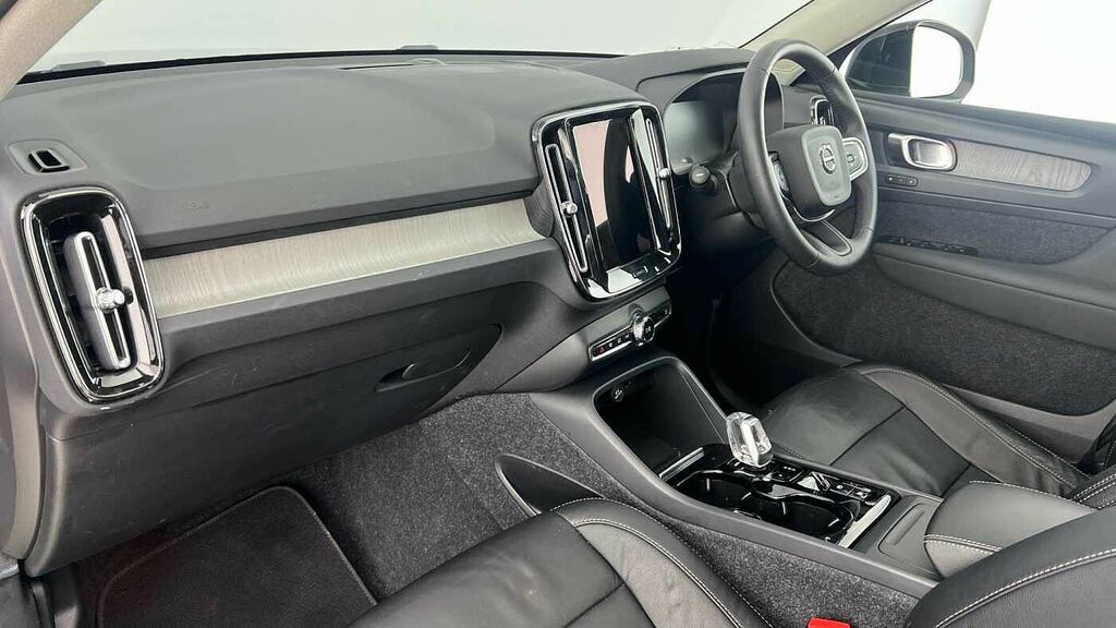Volvo XC40 Inscription, T3 NA22CHK Black #6