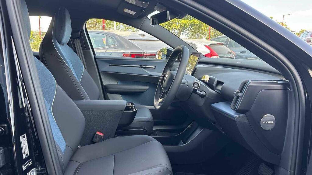 Volvo EX30 Black Edition Ultra, Twin Motor Performance, Elect Black #18