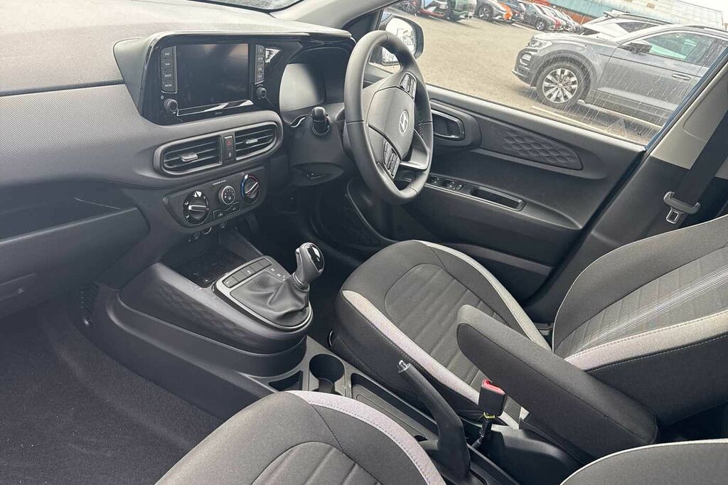 Hyundai I10 1.0 63 Advance Nav Pre Reg Blue #2