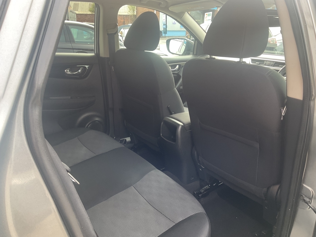Nissan Qashqai Qashqai N-connecta Dci Black #21