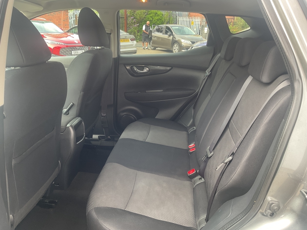Nissan Qashqai Qashqai N-connecta Dci Black #24