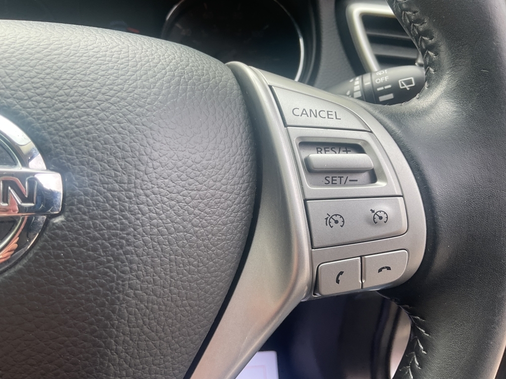 Nissan Qashqai Qashqai N-connecta Dci Black #16
