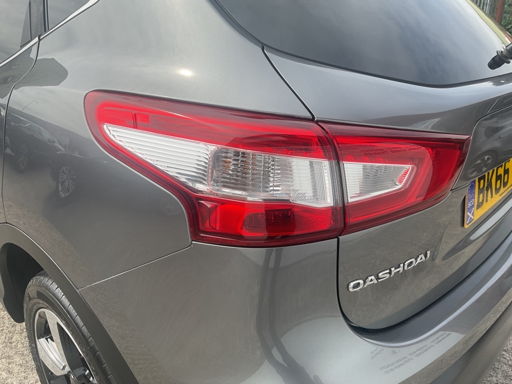Nissan Qashqai Qashqai N-connecta Dci Black #31