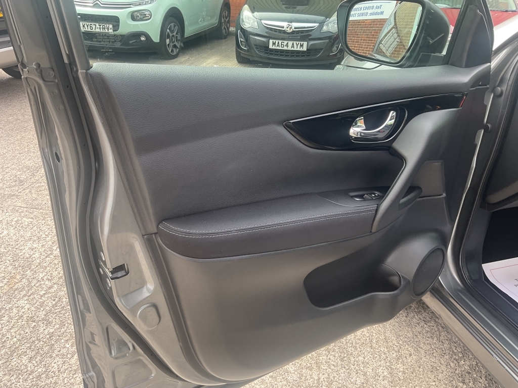 Nissan Qashqai Qashqai N-connecta Dci Black #29