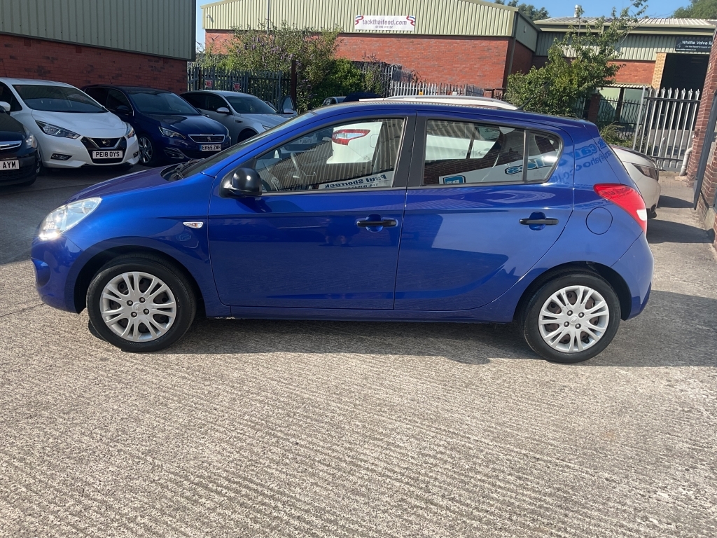 Hyundai I20 Hatchback 1.2 Classic Blue #3