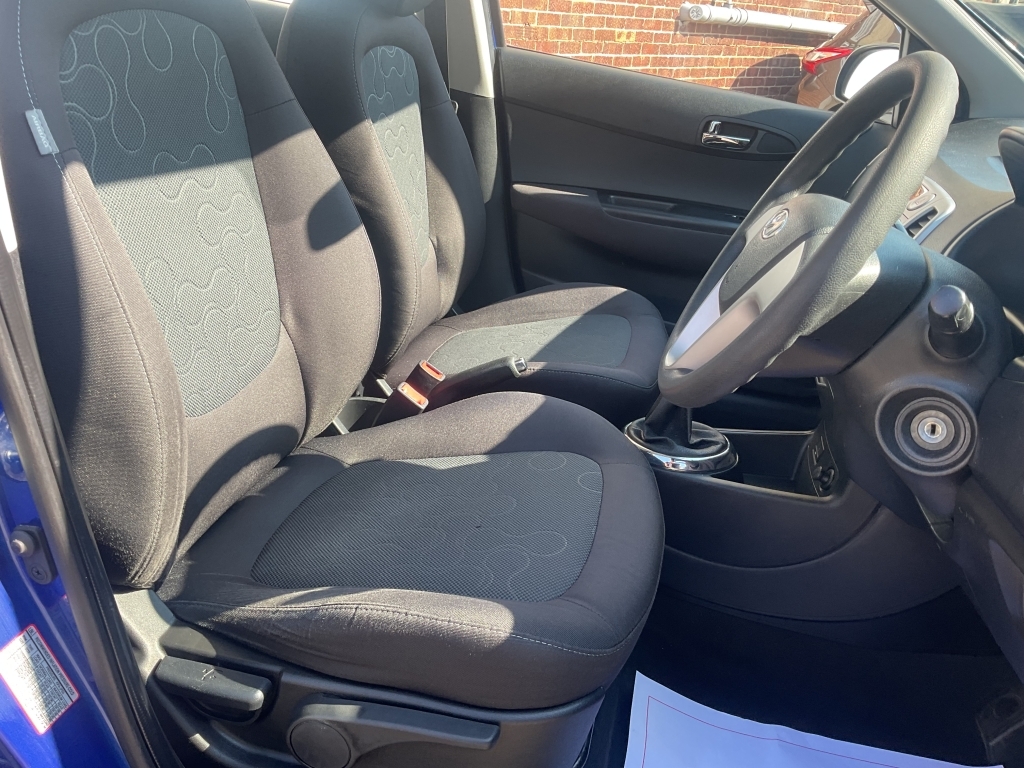Hyundai I20 Comfort 3,995 Click Here For Further Details On Fi  #7