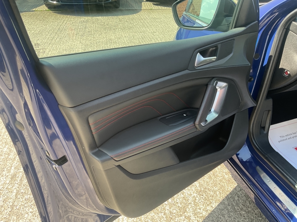 Peugeot 308 Peugeot 308 Sportium E-thp 1.2L  #24