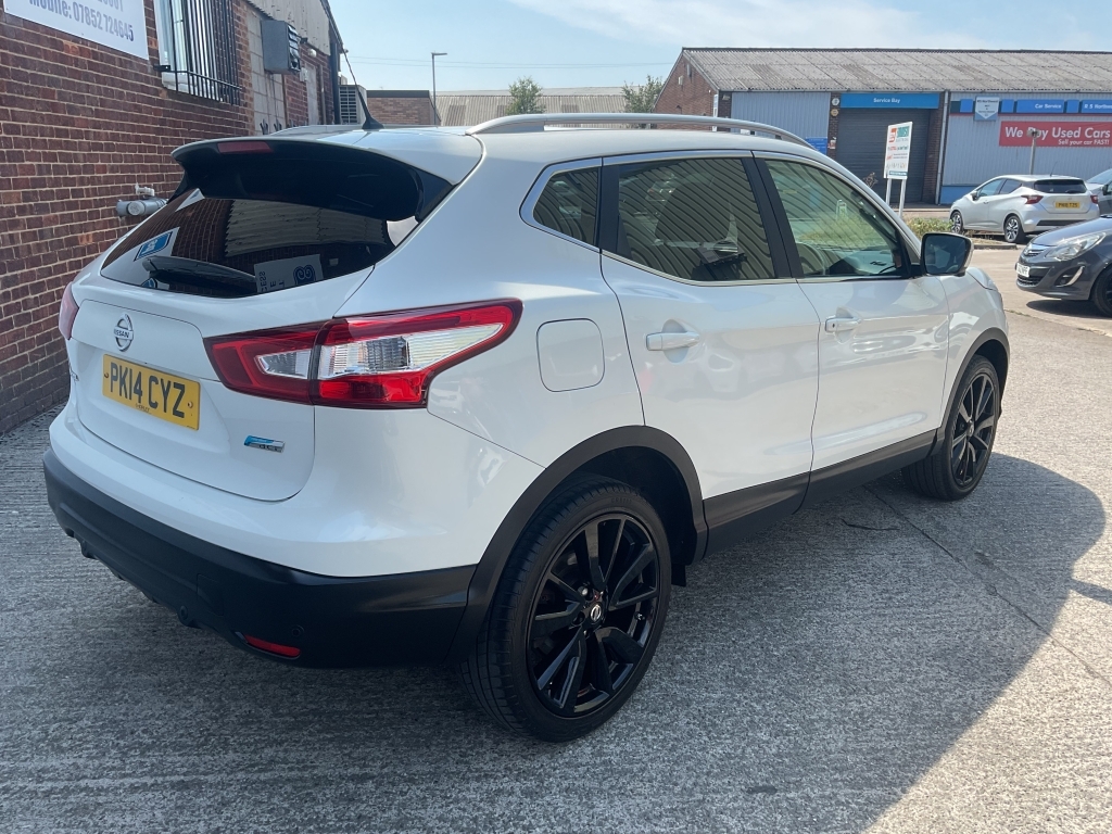 Nissan Qashqai Hatchback 1.5 Dci Tekna White #5