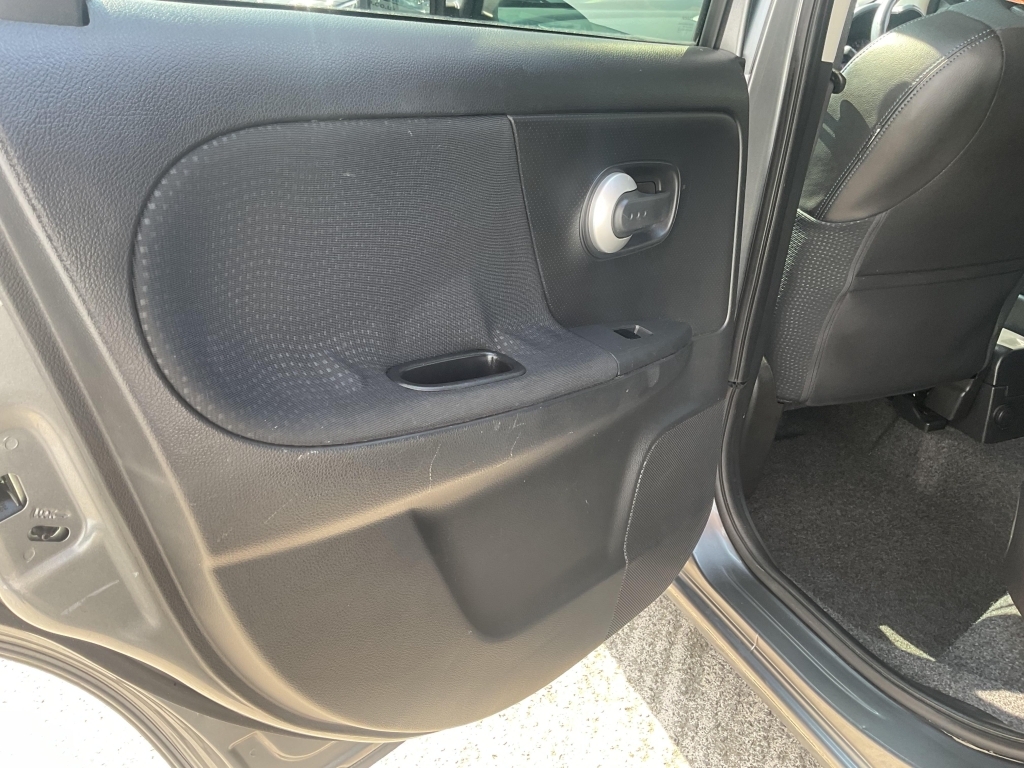 Nissan Note Hatchback Red #23