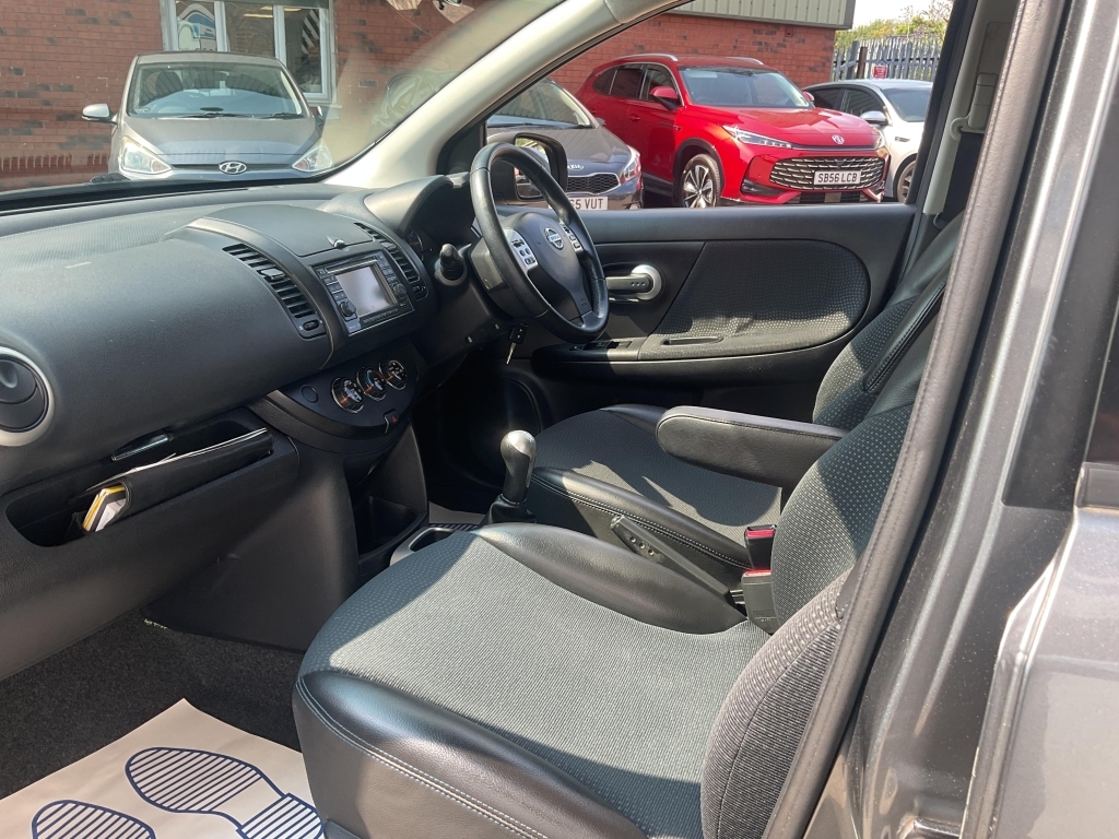 Nissan Note Hatchback Red #24