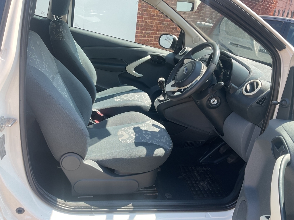 Ford KA  Black #9