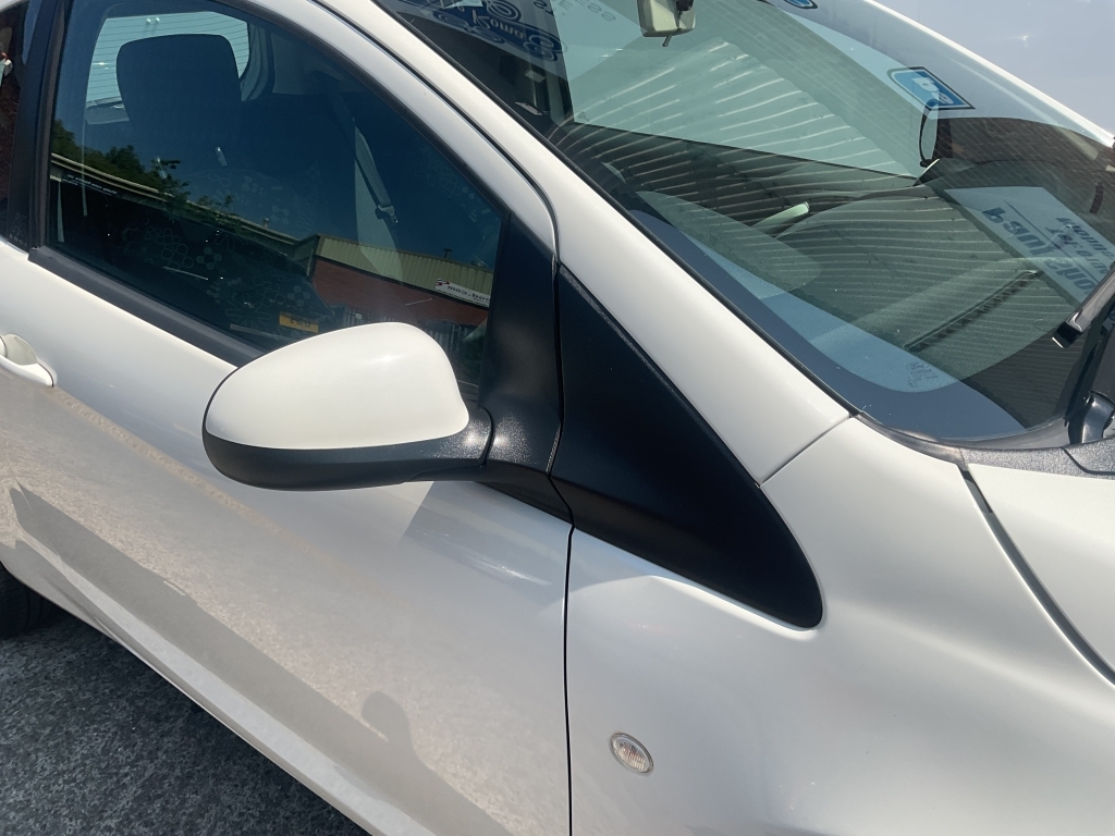 Ford KA  Black #18