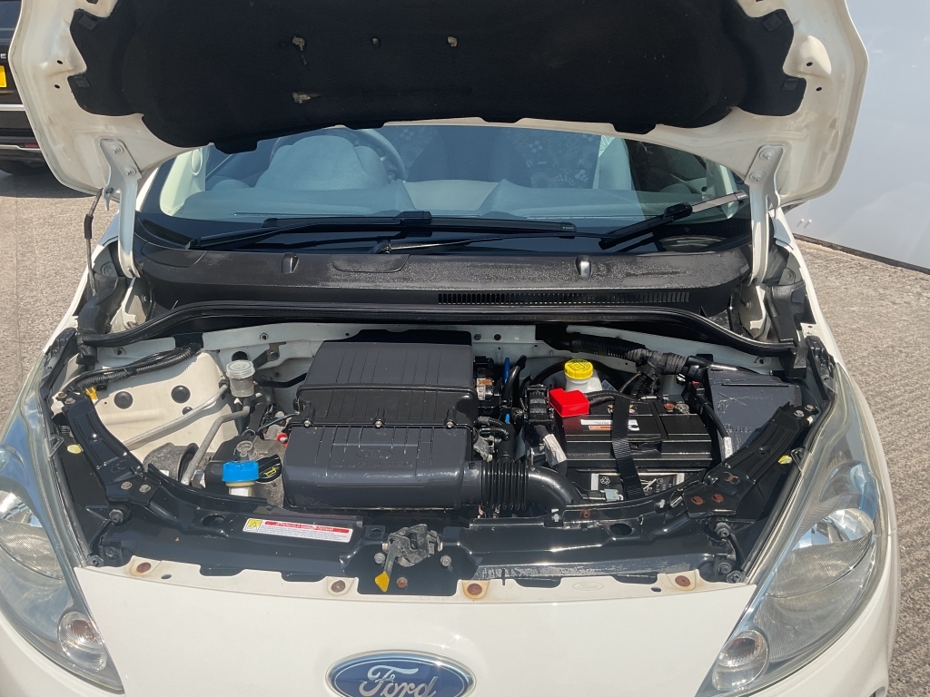 Ford KA  Black #32