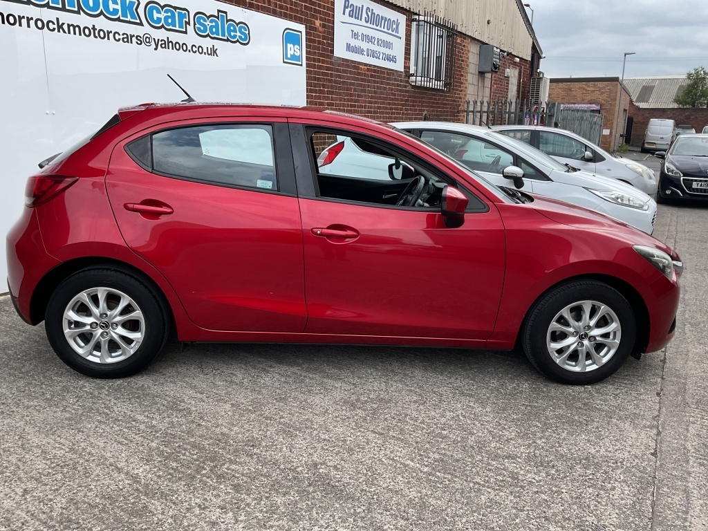 Mazda 2 Hatchback 1.5 Se-l Nav Red #6