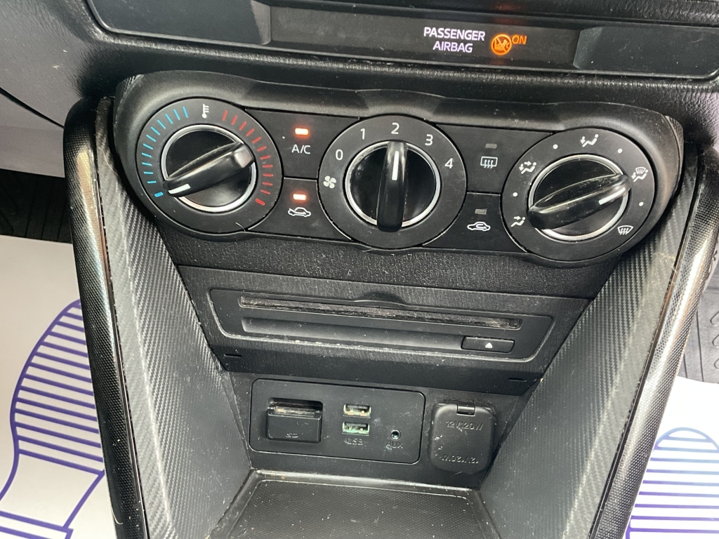 Mazda 2 1.5 Sport Nav 89 Bhp Red #12