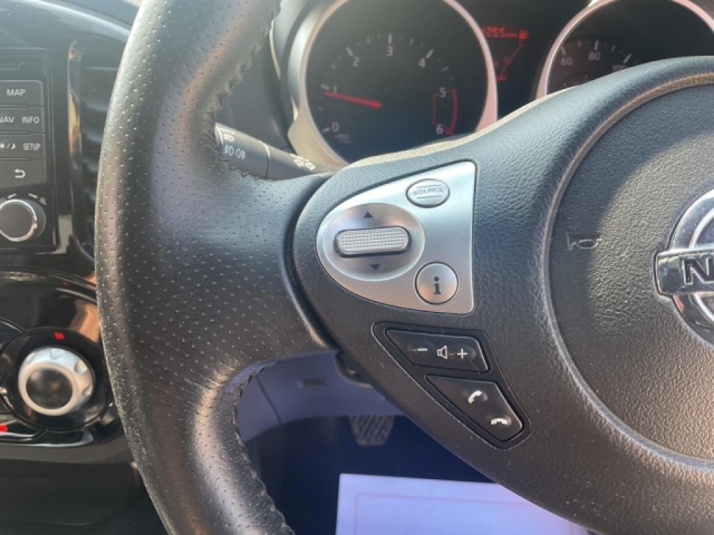 Nissan Juke Hatchback 1.5 Tekna Dci White #4