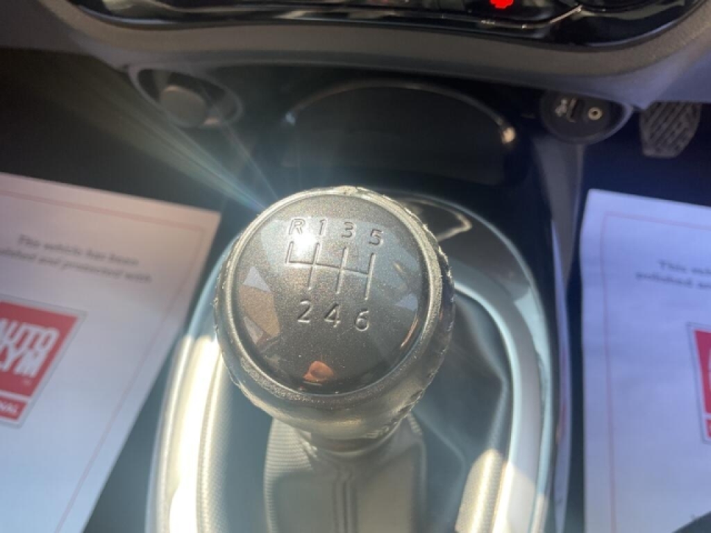 Nissan Juke Hatchback Grey #14
