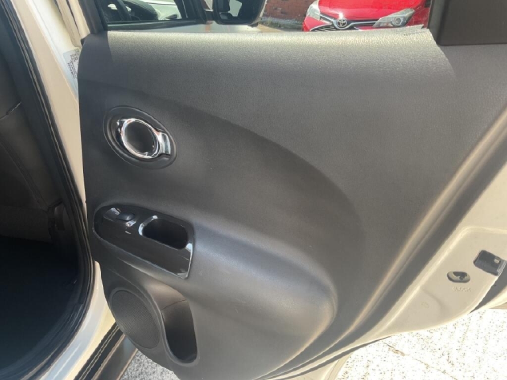 Nissan Juke Hatchback Grey #19