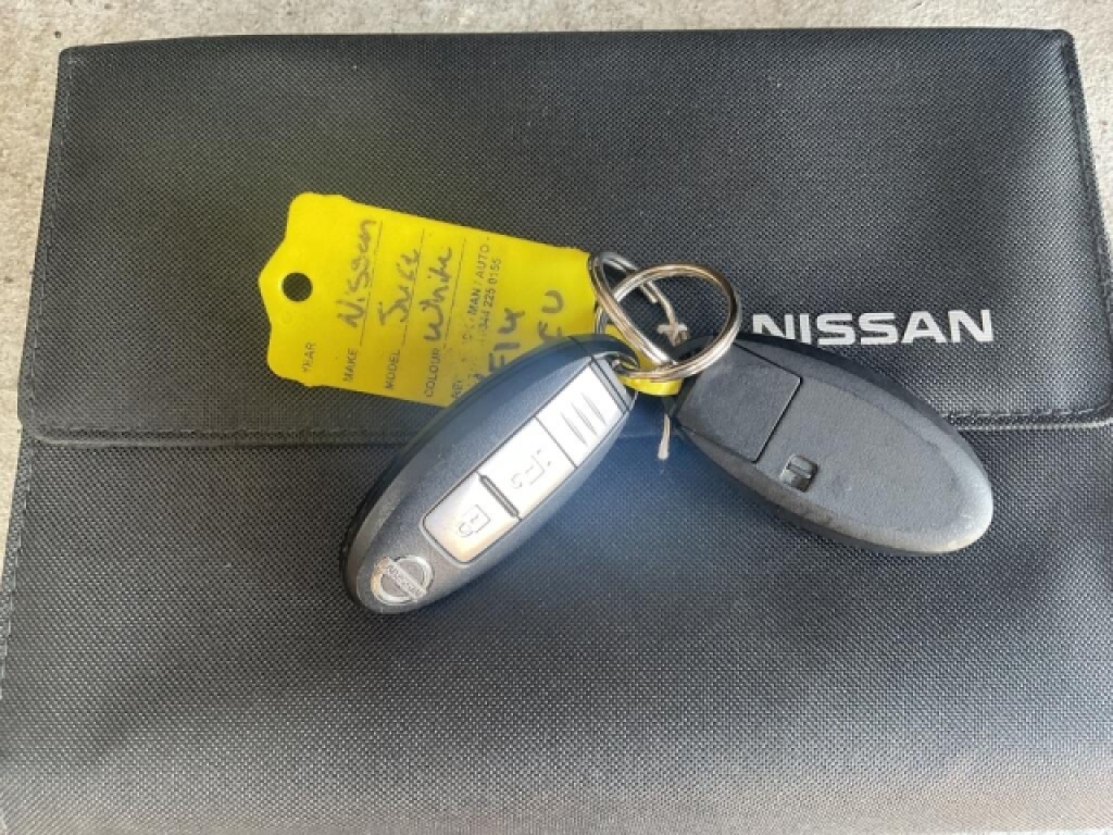 Nissan Juke Hatchback Grey #32