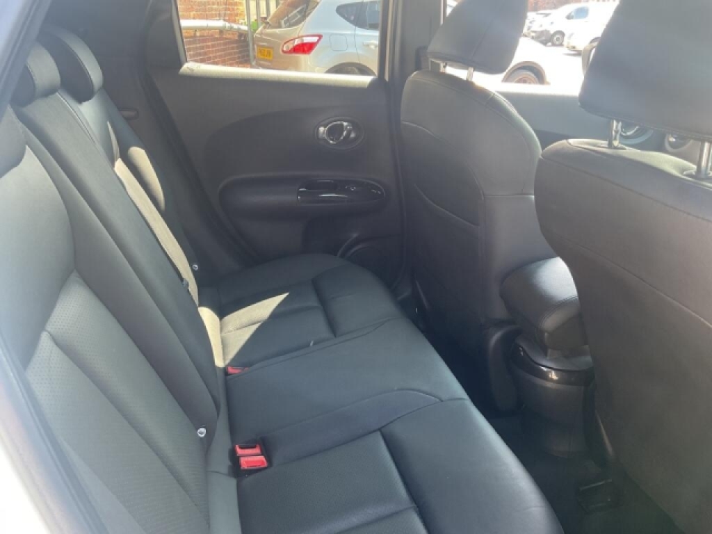 Nissan Juke Hatchback Grey #17