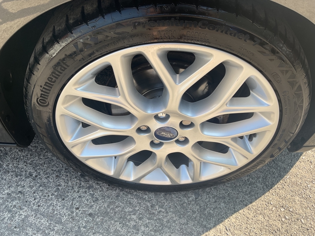 Ford Focus Focus Zetec Silver #32