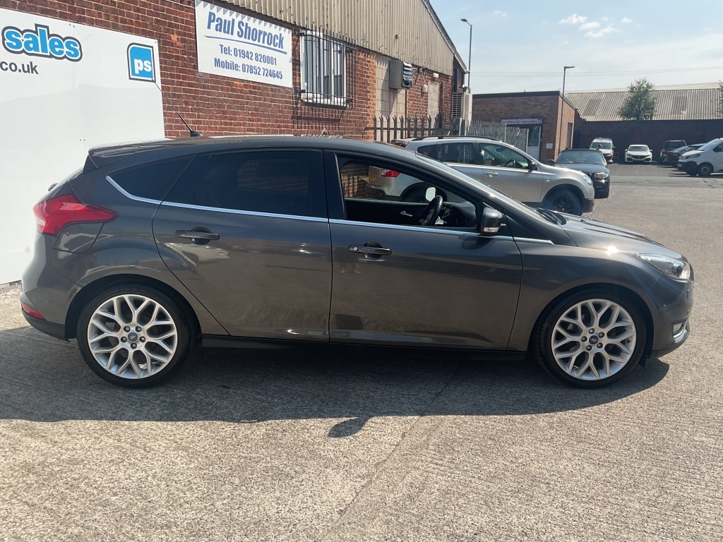 Ford Focus Hatchback 1.5 Titanium X Tdci Grey #6