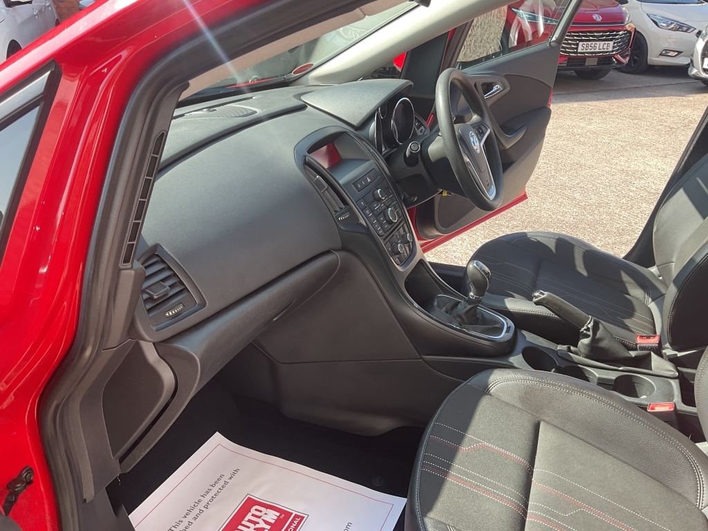 Vauxhall Astra Vauxhall Astra 2012 Silver #25