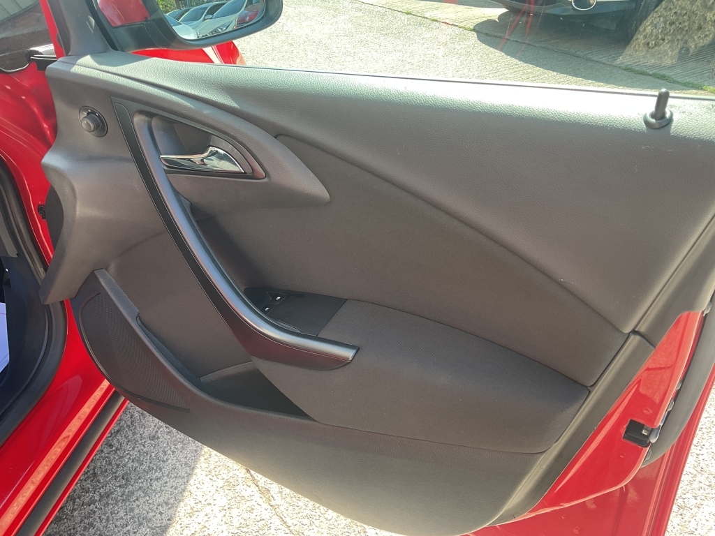 Vauxhall Astra Vauxhall Astra 2012 Silver #19