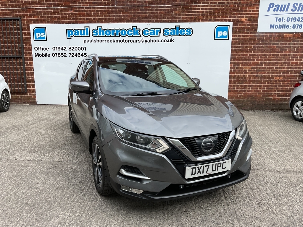 Nissan Qashqai Hatchback 1.5 N-connecta Dci Grey