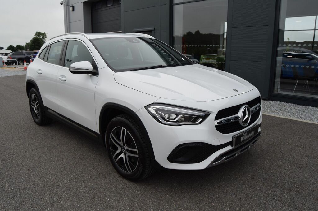 Mercedes-Benz GLA Class 2.0 Gla200d Sport Suv 8G-dct Euro 6 S SJ21EZU White #5