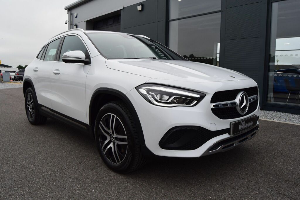 Mercedes-Benz GLA Class 2.0 Gla200d Sport Suv 8G-dct Euro 6 S SJ21EZU White #6