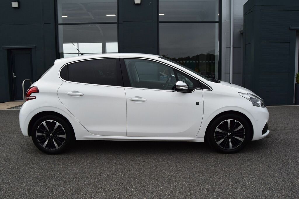 Peugeot 208 1.2 Puretech Tech Edition Hatchback Man White #5